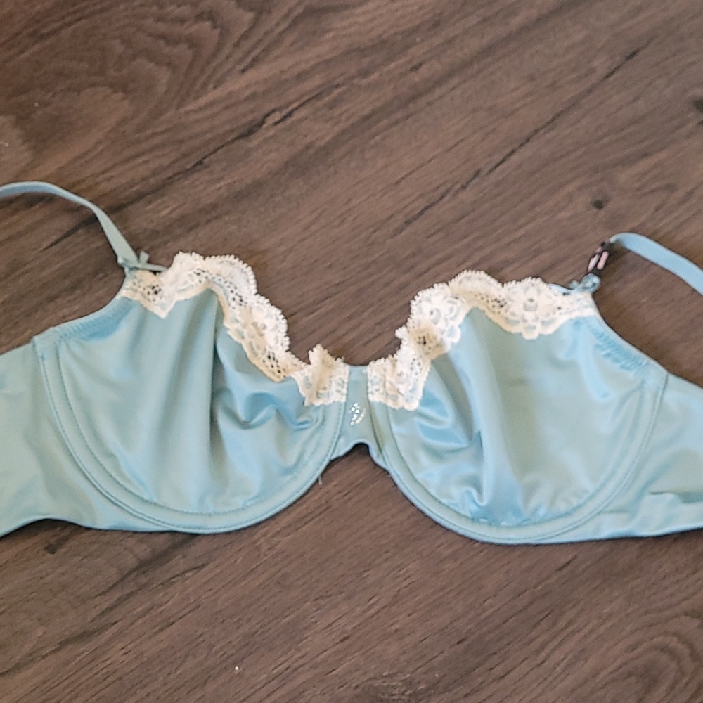 Victoria Secret bra